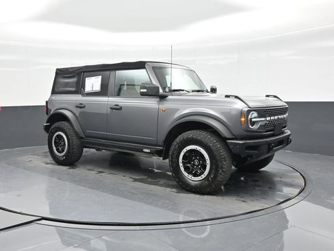 Certified 2021 Ford Bronco Badlands image 15