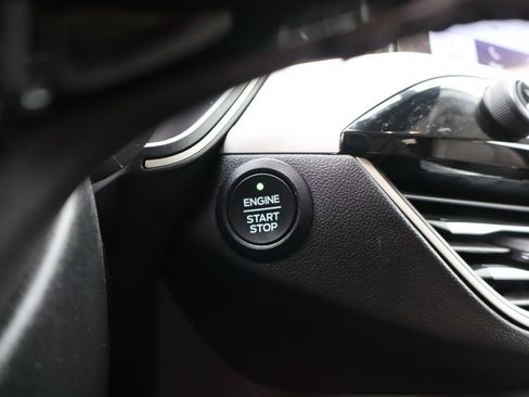 Used 2022 Ford Escape SE w/ Convenience Package image 18