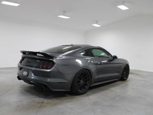 Used 2017 Ford Mustang GT Premium w/ Equipment Group 401A RWD image 9