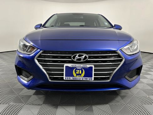 Used 2019 Hyundai Accent SE image 2