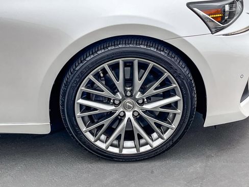 Used 2018 Lexus IS 300 image 9