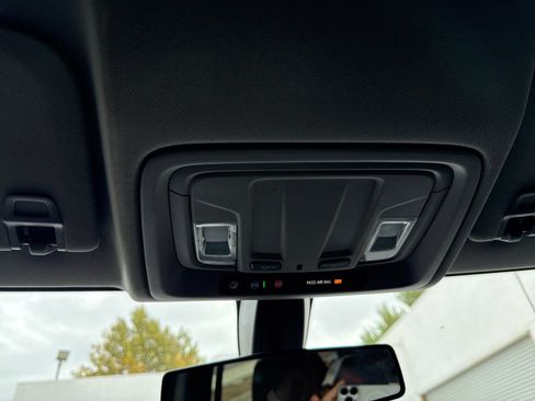 Used 2019 Chevrolet Silverado 1500 RST w/ All-Star Edition AWD/4WD image 21