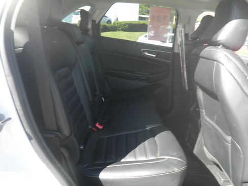 Certified 2024 Ford Edge SEL image 22