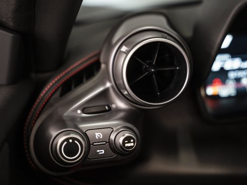 Used 2022 Ferrari F8 Tributo RWD image 45