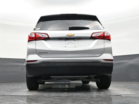 Used 2021 Chevrolet Equinox LS FWD image 23