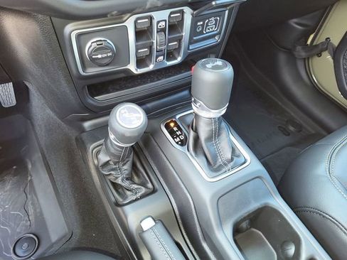 New 2026 Jeep Wrangler Unlimited Sahara AWD/4WD image 21