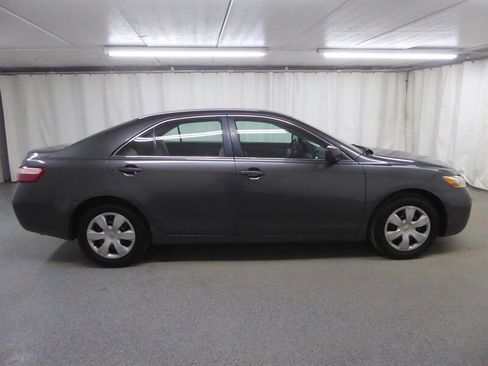 Used 2009 Toyota Camry image 8