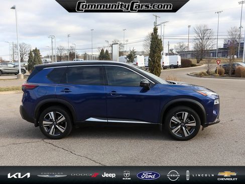 Used 2023 Nissan Rogue SL w/ SL Premium Package image 7
