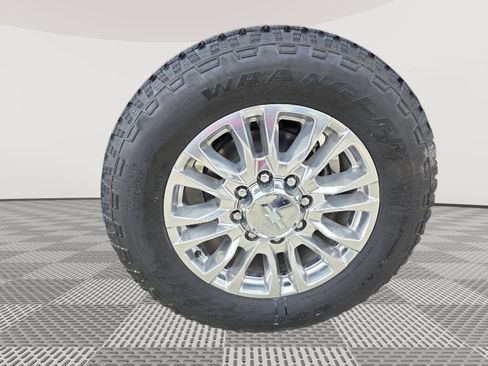 Used 2020 Chevrolet Silverado 2500 High Country w/ Z71 Off-Road Package image 23