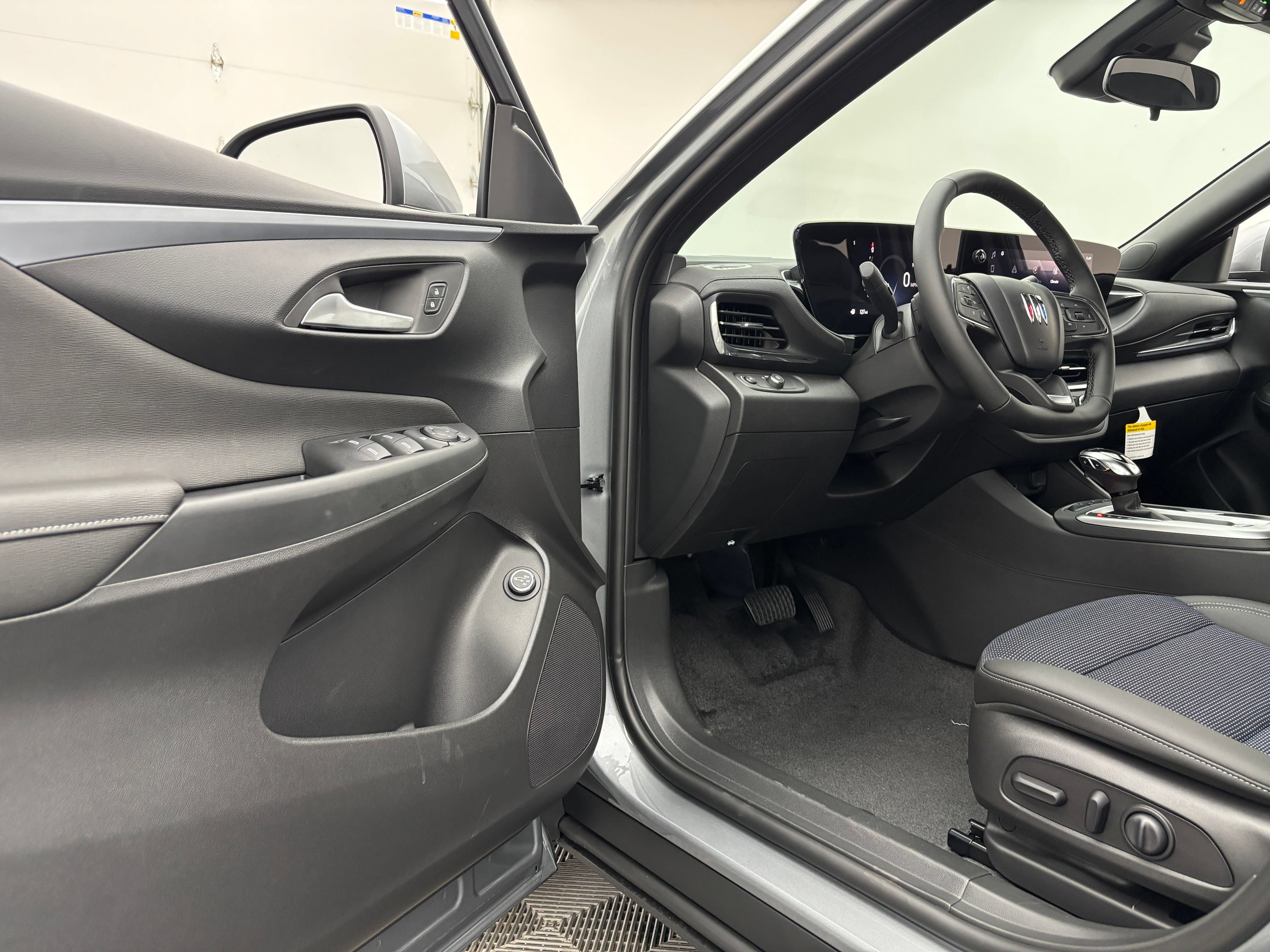 New 2026 Buick Envista Sport Touring w/ Convenience I Package FWD image 15