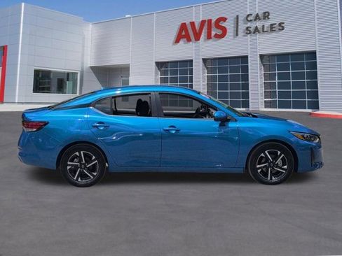 Used 2025 Nissan Sentra SV FWD image 5