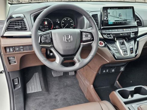 New 2026 Honda Odyssey Touring image 20
