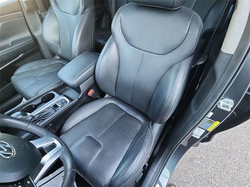 Used 2019 Hyundai Santa Fe Limited image 11