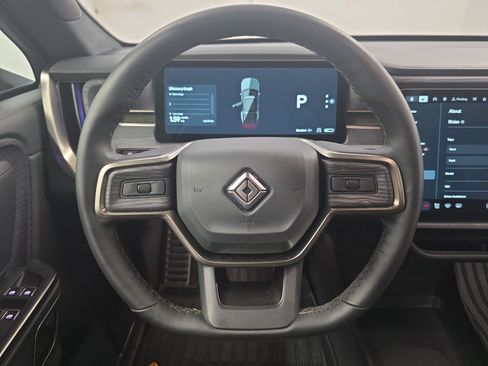 Used 2024 Rivian R1S Adventure AWD/4WD image 28