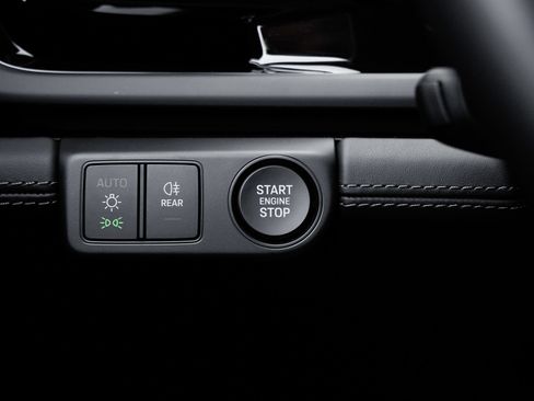 Certified 2026 Porsche Panamera Turbo S AWD/4WD image 16