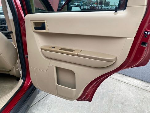 Used 2008 Ford Escape XLT image 39