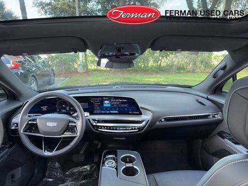 Used 2024 Cadillac Lyriq Sport AWD/4WD image 6