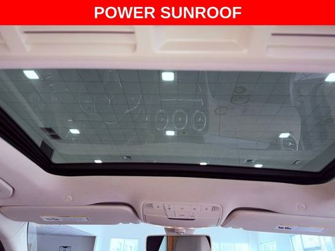 Used 2019 Mercedes-Benz C 300 Sedan image 7