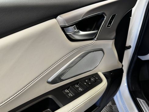 Certified 2025 Acura RDX SH-AWD w/ Technology Package image 40