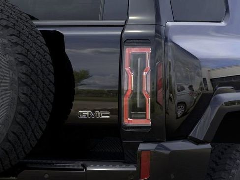 New 2025 GMC Hummer EV 2X w/ Extreme Off-Road Package AWD/4WD image 21
