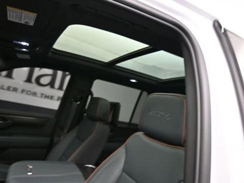Used 2026 GMC Yukon AT4 w/ AT4 Premium Plus Package AWD/4WD image 15