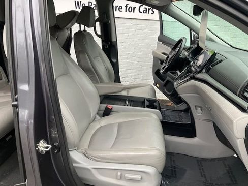 Used 2018 Honda Odyssey EX-L image 11