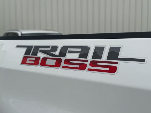 Used 2024 Chevrolet Silverado 1500 LT Trail Boss w/ Protection Package AWD/4WD image 9