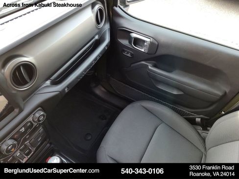 Used 2023 Jeep Wrangler Unlimited w/ 8.4" Radio Group image 30