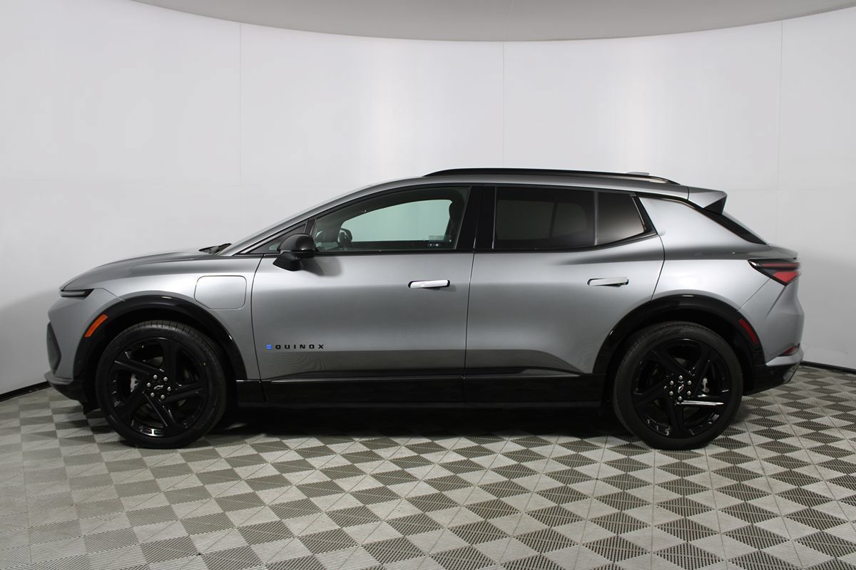 Used 2024 Chevrolet Equinox EV RS FWD image 27