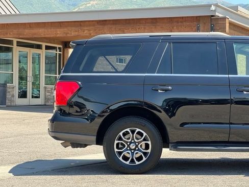 Used 2023 Ford Expedition XLT AWD/4WD image 9