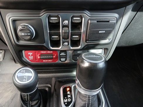 Used 2020 Jeep Gladiator Rubicon image 50