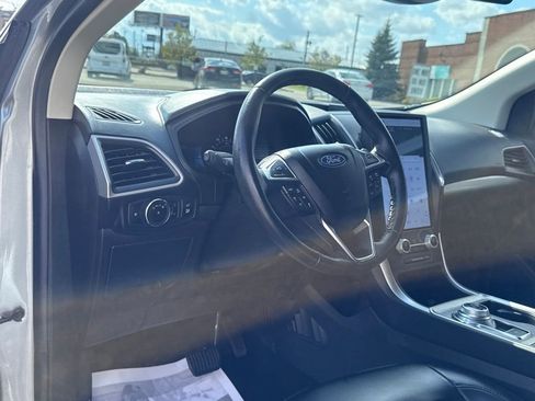 Used 2023 Ford Edge SEL w/ Convenience Package AWD/4WD image 9