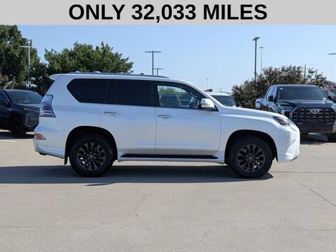 Used 2023 Lexus GX 460 Premium w/ Premium Package AWD/4WD image 4