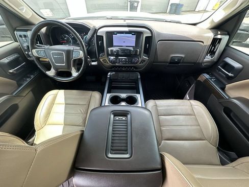 Certified 2019 GMC Sierra 2500 Denali w/ Duramax Plus Package AWD/4WD image 21