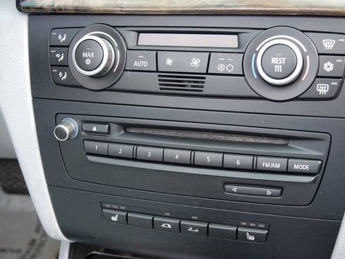 Used 2009 BMW 128i Convertible RWD image 77