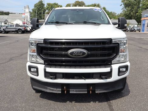 Used 2022 Ford F250 XLT w/ Black Appearance Package AWD/4WD image 11