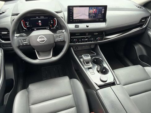 Certified 2025 Nissan Rogue SL w/ SL Premium Package image 2