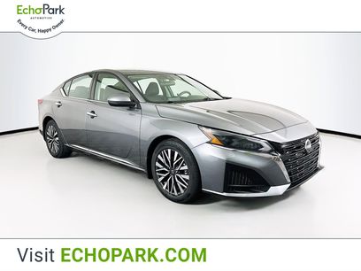Used 2023 Nissan Altima 2.5 SV