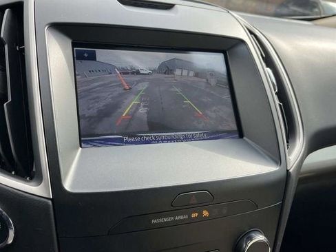 Used 2020 Ford Edge SEL image 48