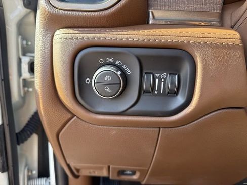 Used 2022 RAM 3500 Limited image 20