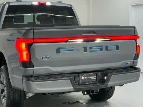 Used 2023 Ford F150 Lightning Lariat image 41