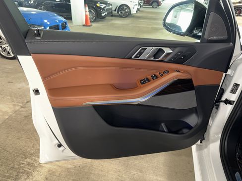 New 2026 BMW X5 sDrive40i w/ M Sport Package image 13