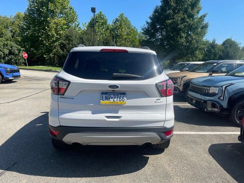 Used 2018 Ford Escape SE AWD/4WD image 4