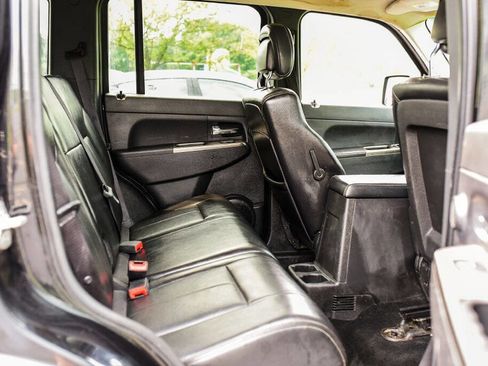 Used 2012 Jeep Liberty Limited Jet image 10