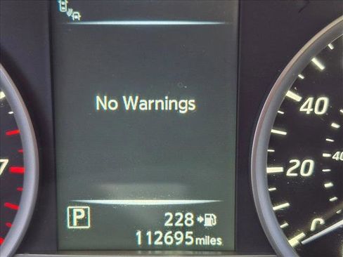 Used 2017 Nissan Sentra SR Turbo w/ SR Turbo Premium Package FWD image 11