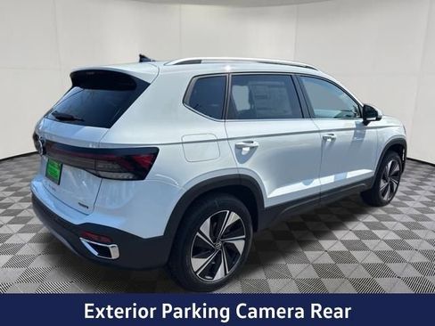 New 2025 Volkswagen Taos SE AWD/4WD image 3