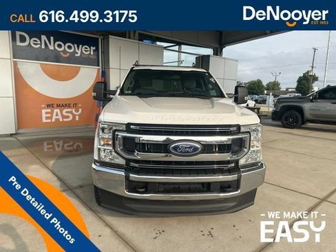 Used 2022 Ford F250 XL w/ STX Appearance Package AWD/4WD image 2