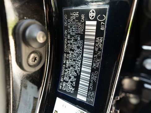 Used 2021 Toyota Corolla LE FWD image 43
