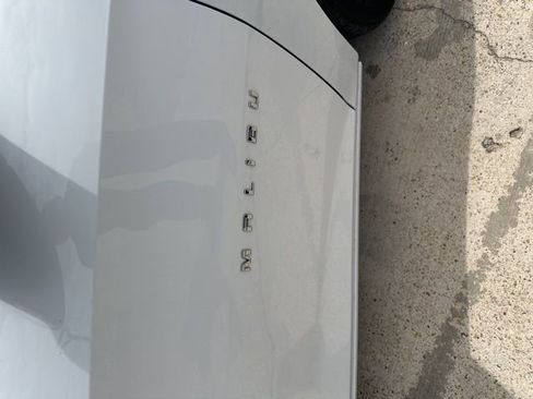 Used 2025 Chevrolet Malibu LT FWD image 5