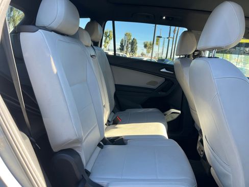 Used 2021 Volkswagen Tiguan SE R-Line image 20